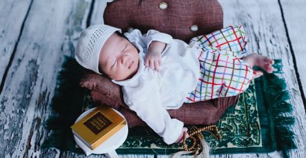 Nama Anak Bayi Laki-Laki Islam Islami dan Artinya