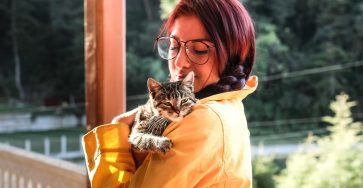 Alergi Bulu Kucing Bahaya Bulu Kucing: Penyebab Alergi & Penyakit Bagi Wanita?