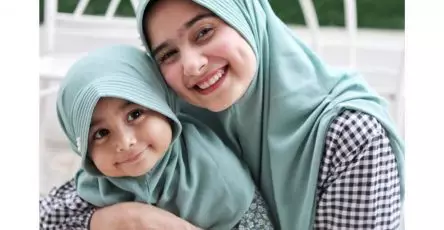 Nama Anak Bayi Perempuan Islam Islami