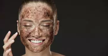 manfaat masker kopi untuk wajah